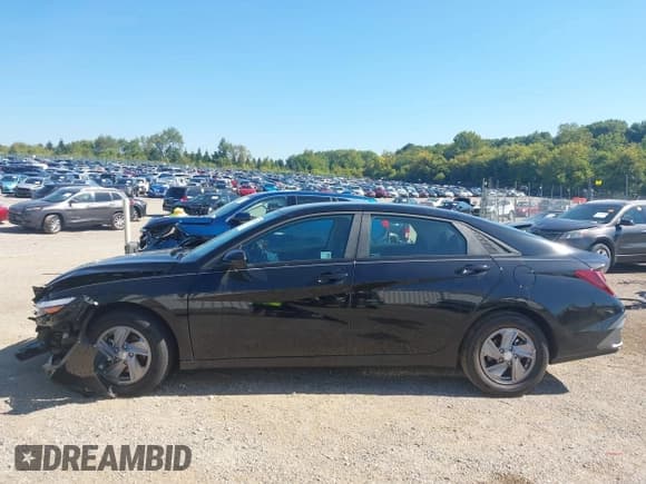 ✅ 2024 Hyundai Elantra SE • VIN: KMHLL4DG6RU843236 • Lot: 43227531. Listed on IAAI with 14,613 mi. Free auction sales archive from the USA and detailed vehicle history report at DreamBid. Image 14.