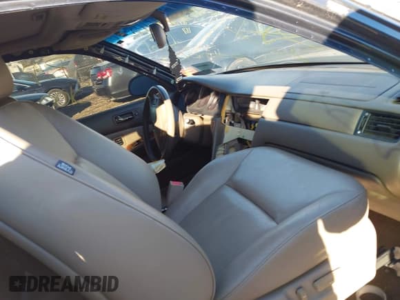 ✅ 2002 Acura RL • VIN: JH4KA96502C000240 • Лот: 43412706. Опубликован ранее на IAAI с пробегом Не указан. Бесплатный доступ к архиву аукционных продаж из США и подробный отчёт об истории автомобиля на DreamBid. Изображение 5.