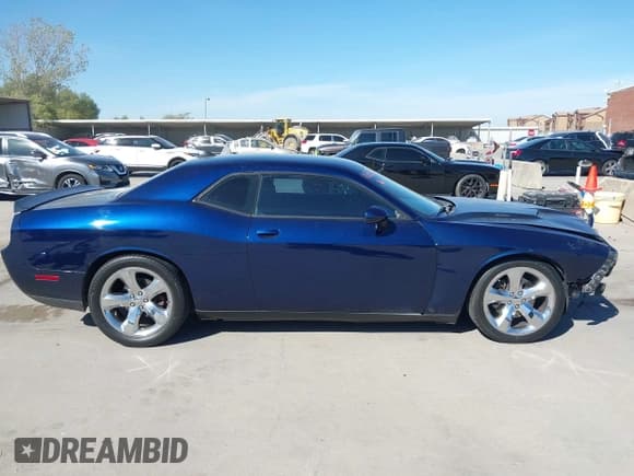✅ 2013 Dodge Challenger R/T Classic • VIN: 2C3CDYBT6DH601202 • Лот: 43670096. Опубликован ранее на IAAI с пробегом 164 375 миль. Бесплатный доступ к архиву аукционных продаж из США и подробный отчёт об истории автомобиля на DreamBid. Изображение 14.