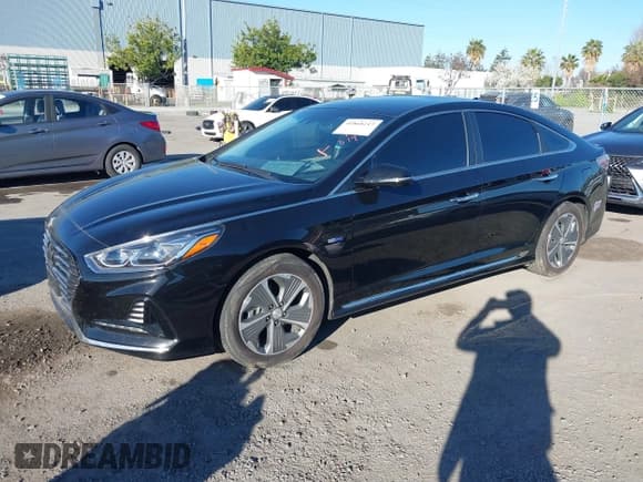 ✅ 2019 Hyundai Sonata Limited • VIN: KMHE54L21KA091784 • Лот: 41868217. Опубликован ранее на IAAI с пробегом 62 179 миль. Бесплатный доступ к архиву аукционных продаж из США и подробный отчёт об истории автомобиля на DreamBid. Изображение 17.