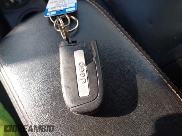 ✅ 2020 Jeep Compass Limited • VIN: 3C4NJDCB5LT228333 • Lot: 43557230. Wystawiony na IAAI z przebiegiem 90 471 mil. Bezpłatny archiwum sprzedaży aukcyjnych z USA i szczegółowy raport historii pojazdu na DreamBid. Zdjęcie 11.