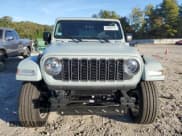 ✅ 2024 Jeep Wrangler Willys • VIN: 1C4RJXN67RW186169 • Lot: 84929725. Listed on Copart with 7,127 mi. Free auction sales archive from the USA and detailed vehicle history report at DreamBid. Image 5.