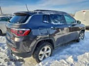 ✅ 2019 Jeep Compass Latitude • VIN: 3C4NJDBB1KT645674 • Lot: 94533115. Wystawiony na Copart z przebiegiem 137 949 mil. Bezpłatny archiwum sprzedaży aukcyjnych z USA i szczegółowy raport historii pojazdu na DreamBid. Zdjęcie 3.