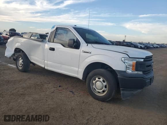 ✅ 2018 Ford F-150 XL • VIN: 1FTMF1CB2JKC54933 • Lot: 86312895. Listed on Copart with 230,041 mi. Free auction sales archive from the USA and detailed vehicle history report at DreamBid. Image 4.