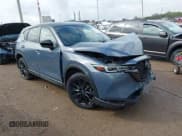 ✅ 2023 Mazda CX-5 S Carbon Edition • VIN: JM3KFBCM9P0167900 • Lot: 43291236. Wystawiony na IAAI z przebiegiem 40 306 mil. Bezpłatny archiwum sprzedaży aukcyjnych z USA i szczegółowy raport historii pojazdu na DreamBid. Zdjęcie 1.