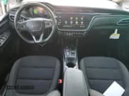 ✅ 2023 Chevrolet Bolt EV 1LT • VIN: 1G1FW6S0XP4109912 • Lot: 71206274. Wystawiony na Copart z przebiegiem 26 914 mil. Bezpłatny archiwum sprzedaży aukcyjnych z USA i szczegółowy raport historii pojazdu na DreamBid. Zdjęcie 8.