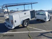 ✅ 1999 Chevrolet Silverado 2500 • VIN: 1GBGC24U2XE246595 • Lot: 41865596. Wystawiony na IAAI z przebiegiem Nie podano. Bezpłatny archiwum sprzedaży aukcyjnych z USA i szczegółowy raport historii pojazdu na DreamBid. Zdjęcie 4.