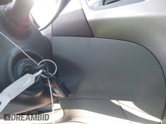 2014 Hyundai Elantra SE с VIN 5NPDH4AE3EH474854, выставлен на аукционе IAAI как лот 43501951 с пробегом 160 380 миль миль и . История ставок и продаж доступна на DreamBid. Изображение 11.