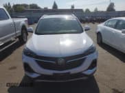 ✅ 2020 Buick Encore GX Essence • VIN: KL4MMGSL0LB117067 • Лот: 80377985. Опубликован ранее на Copart с пробегом 140 754 миль. Бесплатный доступ к архиву аукционных продаж из США и подробный отчёт об истории автомобиля на DreamBid. Изображение 5.