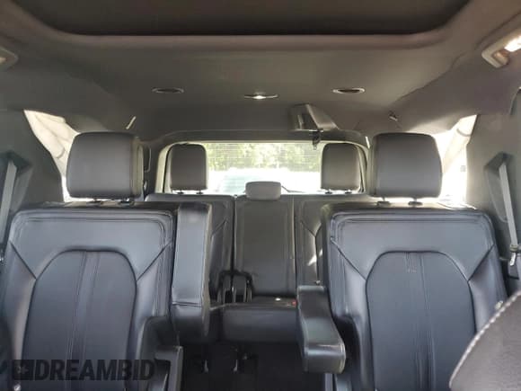 ✅ 2021 Ford Expedition Limited • VIN: 1FMJU1KT9MEA55332 • Lot: 89562375. Wystawiony na Copart z przebiegiem 73 342 mil. Bezpłatny archiwum sprzedaży aukcyjnych z USA i szczegółowy raport historii pojazdu na DreamBid. Zdjęcie 10.