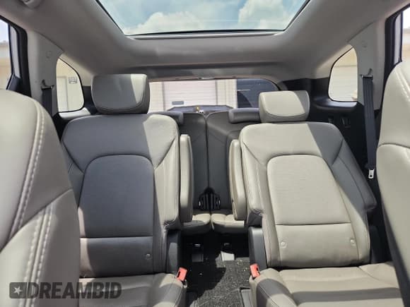 ✅ 2016 Hyundai Santa Fe Limited • VIN: KM8SR4HF2GU163858 • Лот: 62098005. Опубликован ранее на Copart с пробегом 70 080 миль. Бесплатный доступ к архиву аукционных продаж из США и подробный отчёт об истории автомобиля на DreamBid. Изображение 10.