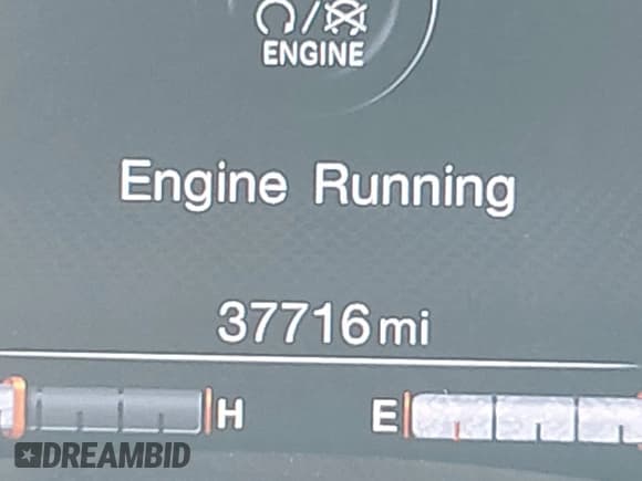 ✅ 2022 Jeep Renegade Latitude • VIN: ZACNJDB14NPN69139 • Lot: 42837146. Wystawiony na IAAI z przebiegiem 37 716 mil. Bezpłatny archiwum sprzedaży aukcyjnych z USA i szczegółowy raport historii pojazdu na DreamBid. Zdjęcie 15.