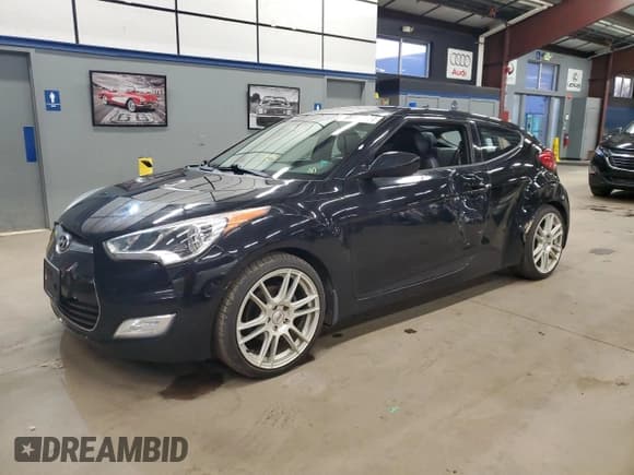 ✅ 2012 Hyundai Veloster w/Gray Int • VIN: KMHTC6AD8CU050131 • Lot: 86982044. Wystawiony na Copart z przebiegiem 118 010 mil. Bezpłatny archiwum sprzedaży aukcyjnych z USA i szczegółowy raport historii pojazdu na DreamBid. Zdjęcie 1.