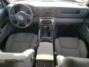 ✅ 2006 Jeep Commander • VIN: 1J8HH48K46C289215 • Lot: 49974164. Listed on Copart with 262,499 mi. Free auction sales archive from the USA and detailed vehicle history report at DreamBid. Image 8.