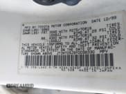 ✅ 2000 Toyota Land Cruiser • VIN: JT3HT05J9Y0098330 • Lot: 42830224. Wystawiony na IAAI z przebiegiem 271 692 mil. Bezpłatny archiwum sprzedaży aukcyjnych z USA i szczegółowy raport historii pojazdu na DreamBid. Zdjęcie 9.