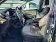 ✅ 2015 Hyundai Santa Fe • VIN: 5XYZUDLA7FG285886 • Лот: 90075335. Опубликован ранее на Copart с пробегом 211 802 миль. Бесплатный доступ к архиву аукционных продаж из США и подробный отчёт об истории автомобиля на DreamBid. Изображение 7.