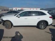 ✅ 2025 Mercedes-Benz GLC 300 • VIN: W1NKM4GB3SF320370 • Lot: 42622649. Wystawiony na IAAI z przebiegiem 1 787 mil. Bezpłatny archiwum sprzedaży aukcyjnych z USA i szczegółowy raport historii pojazdu na DreamBid. Zdjęcie 14.