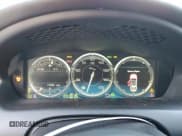 ✅ 2015 Jaguar XJ Portfolio • VIN: SAJWJ2GD9F8V81151 • Лот: 45724765. Опубликован ранее на Copart с пробегом 77 392 миль. Бесплатный доступ к архиву аукционных продаж из США и подробный отчёт об истории автомобиля на DreamBid. Изображение 9.