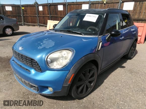 ✅ 2011 MINI Countryman S • VIN: WMWZC3C58BWL78359 • Lot: 41867314. Listed on IAAI with 122,196 mi. Free auction sales archive from the USA and detailed vehicle history report at DreamBid. Image 2.