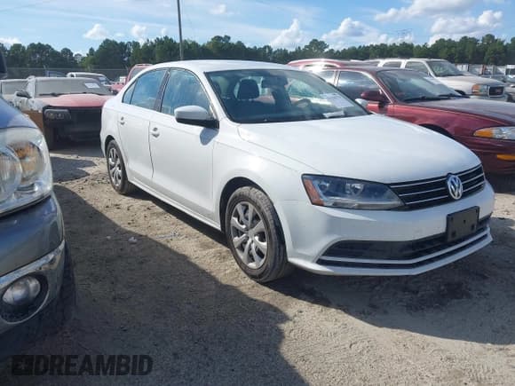 ✅ 2017 Volkswagen Jetta S • VIN: 3VW2B7AJ1HM408385 • Lot: 43294774. Listed on IAAI with 166,943 mi. Free auction sales archive from the USA and detailed vehicle history report at DreamBid. Image 1.