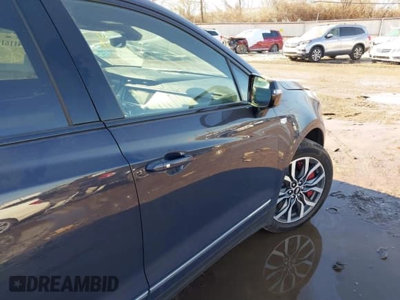 ✅ 2024 Cadillac XT5 Sport AWD • VIN: 1GYKNGRS5RZ729542 • Lot: 41161778. Listed on IAAI with 6,738 mi. Free auction sales archive from the USA and detailed vehicle history report at DreamBid. Image 22.