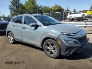 ✅ 2022 Hyundai Kona SEL • VIN: KM8K6CAB1NU922524 • Лот: 69330924. Опубликован ранее на Copart с пробегом 69 897 миль. Бесплатный доступ к архиву аукционных продаж из США и подробный отчёт об истории автомобиля на DreamBid. Изображение 4.