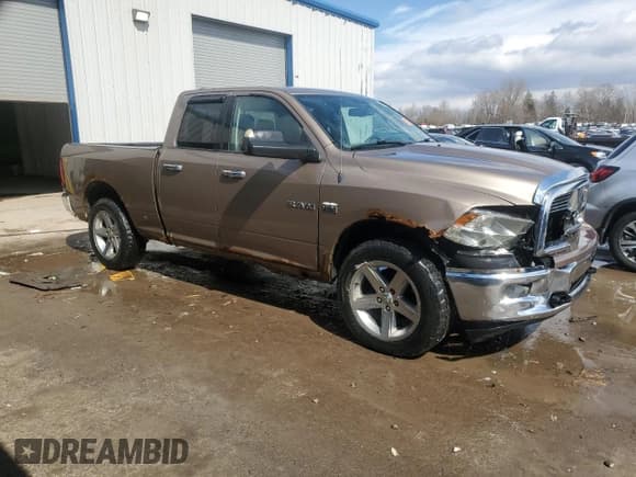✅ 2010 Dodge 1500 TRX • VIN: 1D7RV1GTXAS163264 • Lot: 50192525. Wystawiony na Copart z przebiegiem 283 740 mil. Bezpłatny archiwum sprzedaży aukcyjnych z USA i szczegółowy raport historii pojazdu na DreamBid. Zdjęcie 4.