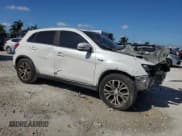 ✅ 2019 Mitsubishi Outlander SE • VIN: JA4AP4AU8KU013884 • Лот: 84811995. Опубликован ранее на Copart с пробегом 125 275 миль. Бесплатный доступ к архиву аукционных продаж из США и подробный отчёт об истории автомобиля на DreamBid. Изображение 4.