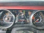 ✅ 2023 Jeep Wrangler Rubicon • VIN: 1C4HJXFG8PW635312 • Lot: 64634665. Wystawiony na Copart z przebiegiem 22 633 mil. Bezpłatny archiwum sprzedaży aukcyjnych z USA i szczegółowy raport historii pojazdu na DreamBid. Zdjęcie 9.