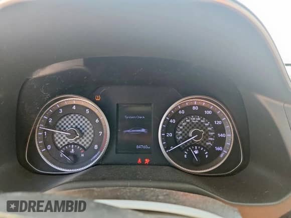 ✅ 2020 Hyundai Elantra SEL • VIN: 5NPD84LF5LH521353 • Лот: 80172935. Размещён на Copart с пробегом 84 760 миль миль. Получите бесплатный доступ к архиву аукционных продаж из США и посмотрите подробный отчёт об истории автомобиля на DreamBid. Изображение 9.