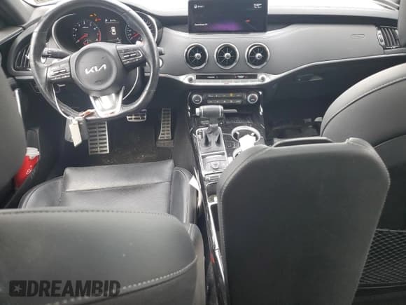 ✅ 2022 Kia Stinger GT-Line • VIN: KNAE35LD7N6115558 • Lot: 55346675. Wystawiony na Copart z przebiegiem 31 260 mil. Bezpłatny archiwum sprzedaży aukcyjnych z USA i szczegółowy raport historii pojazdu na DreamBid. Zdjęcie 8.