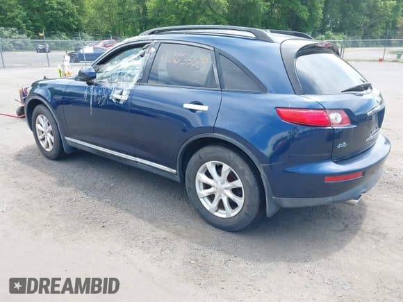 ✅ 2006 Infiniti FX • VIN: JNRAS08WX6X204392 • Lot: 42635609. Wystawiony na IAAI z przebiegiem 207 781 mil. Bezpłatny archiwum sprzedaży aukcyjnych z USA i szczegółowy raport historii pojazdu na DreamBid. Zdjęcie 3.