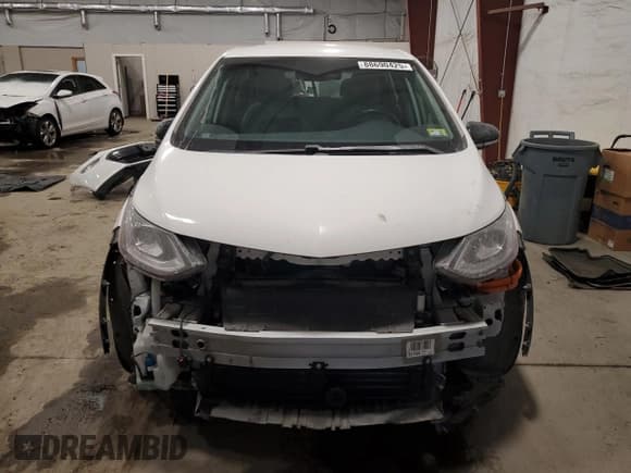 ✅ 2020 Chevrolet Bolt EV LT • VIN: 1G1FY6S03L4106600 • Lot: 88690425. Wystawiony na Copart z przebiegiem 48 027 mil. Bezpłatny archiwum sprzedaży aukcyjnych z USA i szczegółowy raport historii pojazdu na DreamBid. Zdjęcie 5.