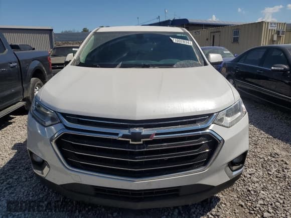 ✅ 2020 Chevrolet Traverse LT Cloth • VIN: 1GNERGKW1LJ186112 • Lot: 71002834. Wystawiony na Copart z przebiegiem 124 873 mil. Bezpłatny archiwum sprzedaży aukcyjnych z USA i szczegółowy raport historii pojazdu na DreamBid. Zdjęcie 5.