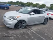 ✅ 2016 Hyundai Veloster • VIN: KMHTC6AD4GU276236 • Lot: 41357039. Wystawiony na IAAI z przebiegiem 48 243 mil. Bezpłatny archiwum sprzedaży aukcyjnych z USA i szczegółowy raport historii pojazdu na DreamBid. Zdjęcie 17.