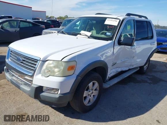 ✅ 2007 Ford Explorer XLT • VIN: 1FMEU73E07UB39148 • Lot: 43593296. Wystawiony na IAAI z przebiegiem 83 470 mil. Bezpłatny archiwum sprzedaży aukcyjnych z USA i szczegółowy raport historii pojazdu na DreamBid. Zdjęcie 2.