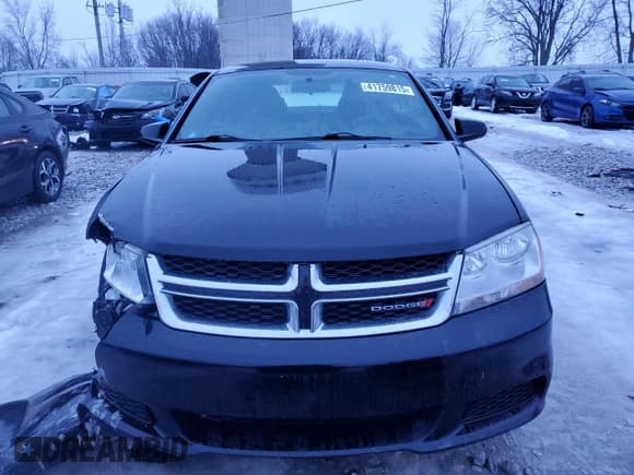 ✅ 2013 Dodge Avenger SE • VIN: 1C3CDZAB4DN571994 • Lot: 41759815. Wystawiony na Copart z przebiegiem 168 068 mil. Bezpłatny archiwum sprzedaży aukcyjnych z USA i szczegółowy raport historii pojazdu na DreamBid. Zdjęcie 5.