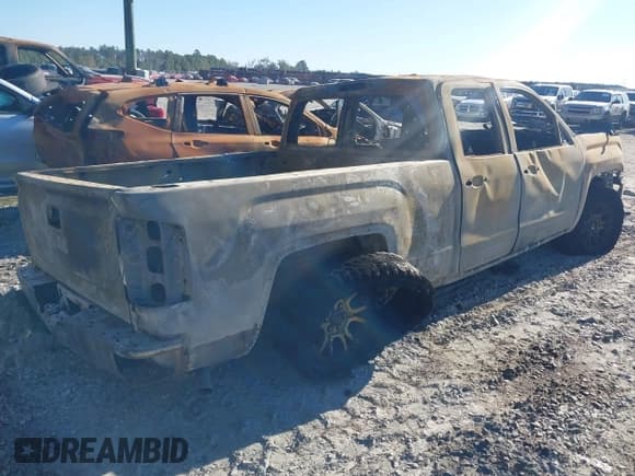 ✅ 2015 GMC Sierra 1500 SLE • VIN: 1GTV2UECXFZ244799 • Лот: 43683190. Опубликован ранее на IAAI с пробегом Не указан. Бесплатный доступ к архиву аукционных продаж из США и подробный отчёт об истории автомобиля на DreamBid. Изображение 4.