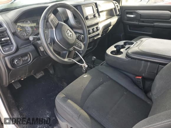 ✅ 2019 Ram 2500 Tradesman • VIN: 3C6MR5AJ7KG569283 • Лот: 83374564. Опубликован ранее на Copart с пробегом 91 243 миль. Бесплатный доступ к архиву аукционных продаж из США и подробный отчёт об истории автомобиля на DreamBid. Изображение 8.