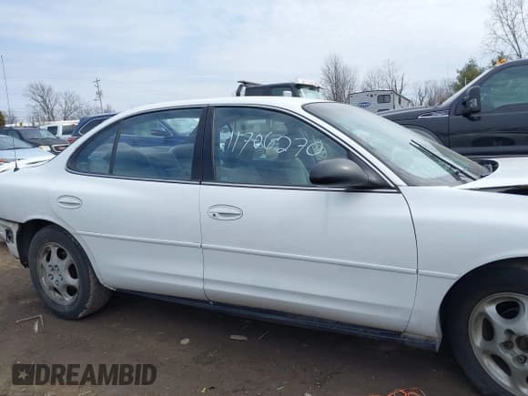 ✅ 1998 Oldsmobile Intrigue GX • VIN: 1G3WH52K1WF324126 • Lot: 41706270. Listed on IAAI with 259,817 mi. Free auction sales archive from the USA and detailed vehicle history report at DreamBid. Image 13.