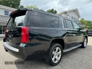 ✅ 2015 Chevrolet Suburban LT • VIN: 1GNSKJKC0FR179233 • Lot: 83858054. Wystawiony na Copart z przebiegiem 163 642 mil. Bezpłatny archiwum sprzedaży aukcyjnych z USA i szczegółowy raport historii pojazdu na DreamBid. Zdjęcie 4.
