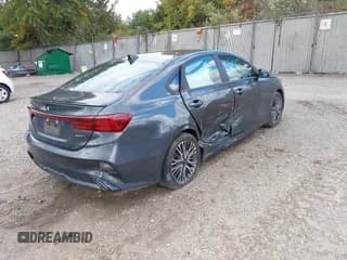 ✅ 2024 Kia Forte GT-Line • VIN: 3KPF54AD4RE727182 • Lot: 43439973. Listed on IAAI with 46,653 mi. Free auction sales archive from the USA and detailed vehicle history report at DreamBid. Image 4.