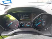 ✅ 2014 Ford Escape SE • VIN: 1FMCU9GX3EUB06947 • Lot: 42193325. Wystawiony na IAAI z przebiegiem 138 923 mil. Bezpłatny archiwum sprzedaży aukcyjnych z USA i szczegółowy raport historii pojazdu na DreamBid. Zdjęcie 7.