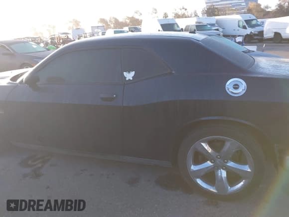 ✅ 2012 Dodge Challenger R/T Plus • VIN: 2C3CDYBT2CH292987 • Lot: 41484399. Wystawiony na IAAI z przebiegiem 179 523 mil. Bezpłatny archiwum sprzedaży aukcyjnych z USA i szczegółowy raport historii pojazdu na DreamBid. Zdjęcie 14.