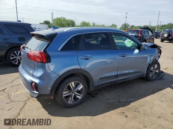 ✅ 2022 Kia Niro EX Premium • VIN: KNDCE3LC3N5539678 • Lot: 60968425. Wystawiony na Copart z przebiegiem 73 386 mil. Bezpłatny archiwum sprzedaży aukcyjnych z USA i szczegółowy raport historii pojazdu na DreamBid. Zdjęcie 3.