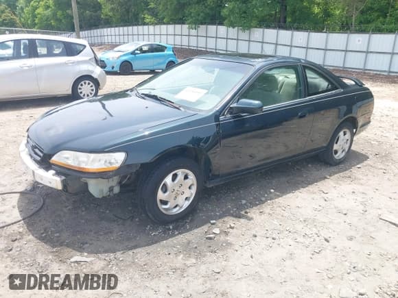 ✅ 1998 Honda Accord EX • VIN: 1HGCG3257WA012427 • Lot: 42230192. Wystawiony na IAAI z przebiegiem 215 230 mil. Bezpłatny archiwum sprzedaży aukcyjnych z USA i szczegółowy raport historii pojazdu na DreamBid. Zdjęcie 17.