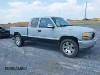 ✅ 2002 GMC Sierra 1500 SLE • VIN: 2GTEC19V721345759 • Лот: 43026220. Опубликован ранее на IAAI с пробегом 340 756 миль. Бесплатный доступ к архиву аукционных продаж из США и подробный отчёт об истории автомобиля на DreamBid. Изображение 1.