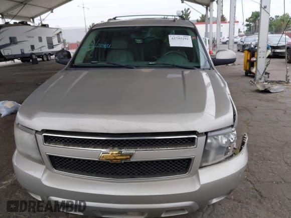 ✅ 2007 Chevrolet Suburban LT • VIN: 1GNFC16027J221478 • Lot: 42795291. Listed on IAAI with 160,596 mi. Free auction sales archive from the USA and detailed vehicle history report at DreamBid. Image 12.