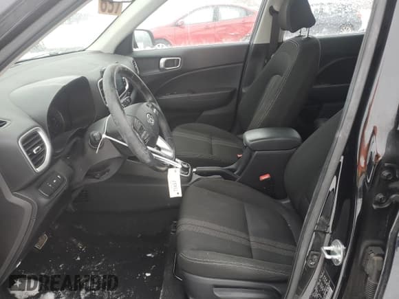 ✅ 2020 Hyundai Venue SEL • VIN: KMHRC8A36LU059391 • Lot: 44108725. Listed on Copart with 70,948 mi. Free auction sales archive from the USA and detailed vehicle history report at DreamBid. Image 7.