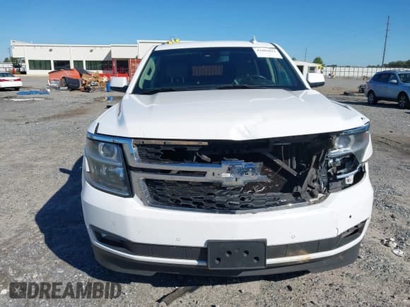 ✅ 2015 Chevrolet Suburban LT • VIN: 1GNSCJKC4FR616440 • Lot: 43489812. Wystawiony na IAAI z przebiegiem 212 406 mil. Bezpłatny archiwum sprzedaży aukcyjnych z USA i szczegółowy raport historii pojazdu na DreamBid. Zdjęcie 12.